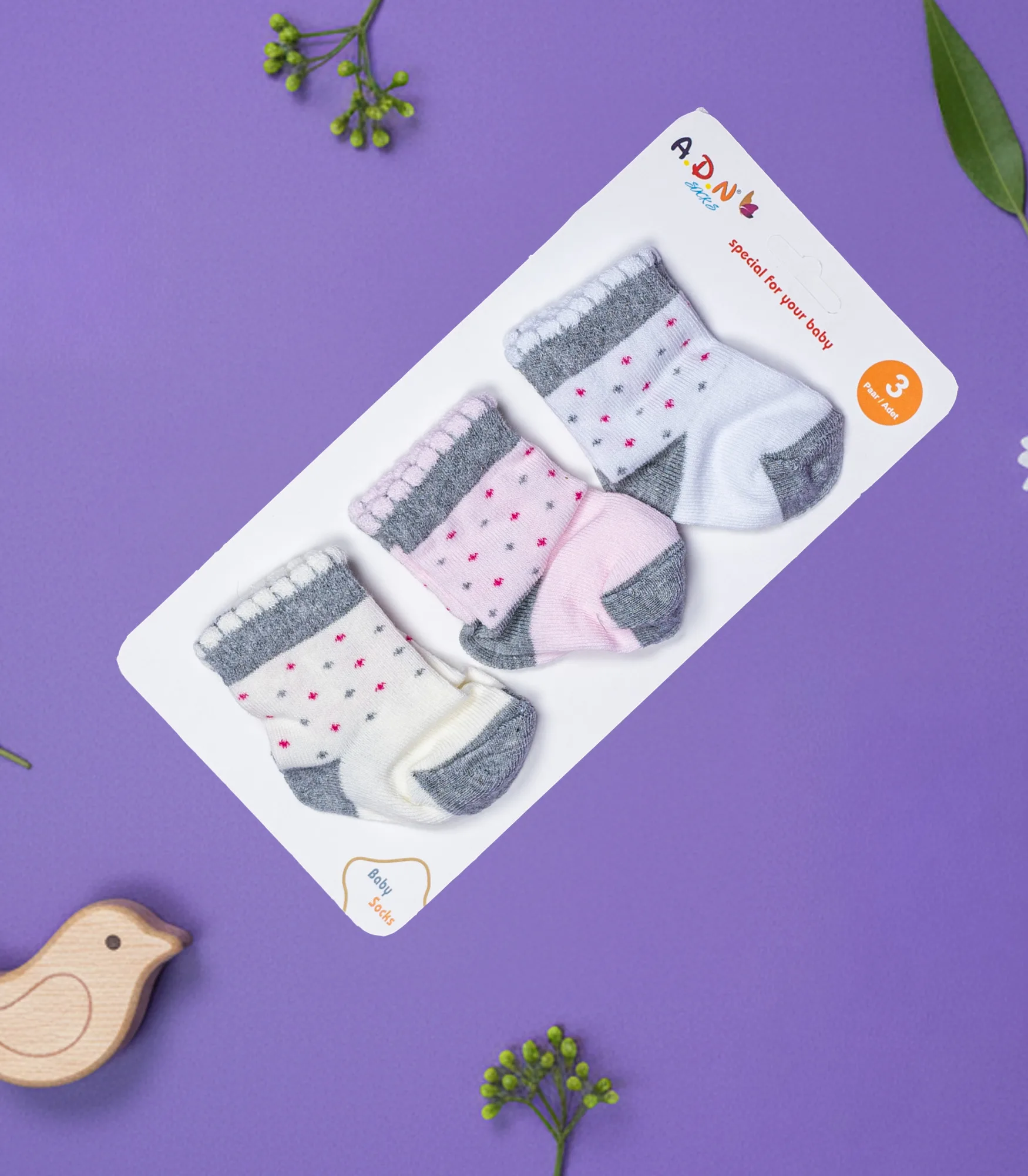 set ženskih bebi čarapica – 3 para