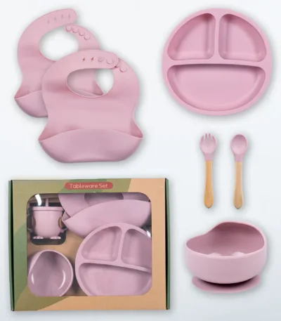 silikonski set za jelo za bebe – 5 delova bebi roze