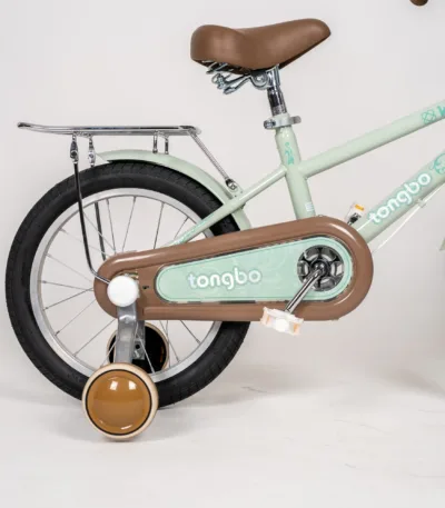 dečiji bicikl y 2402 sa pomoćnim točkićima i korpom – veličina 14” / 16”